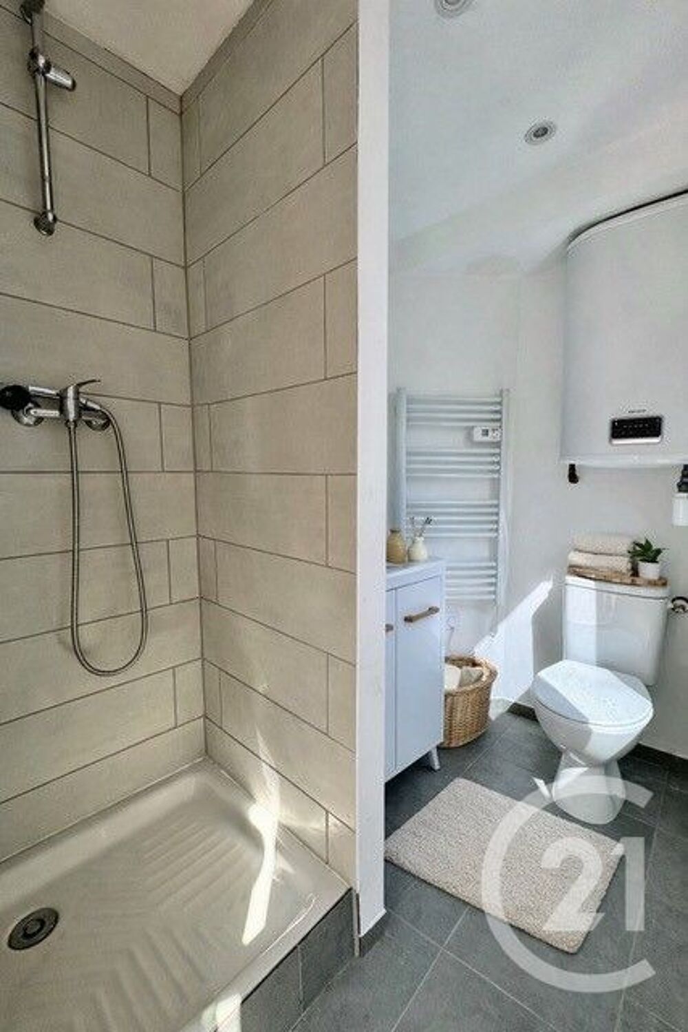 location Appartement - 2 pièce(s) - 35 m² Sainte-Suzanne (25630)