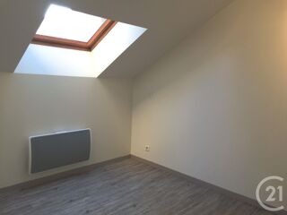  Appartement à louer 3 pièces 56 m²