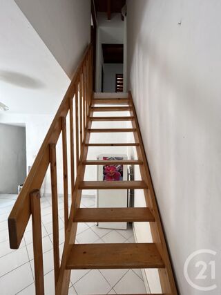  Maison à louer 4 pièces 84 m²