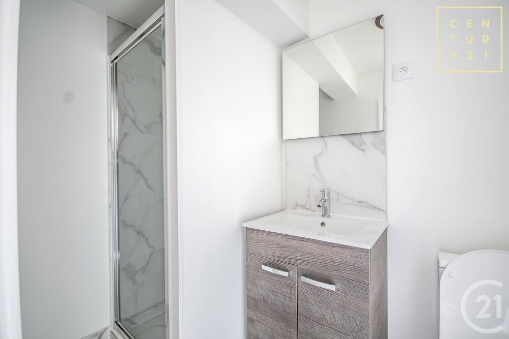 location Appartement - 2 pièce(s) - 15 m² Hautmont (59330)