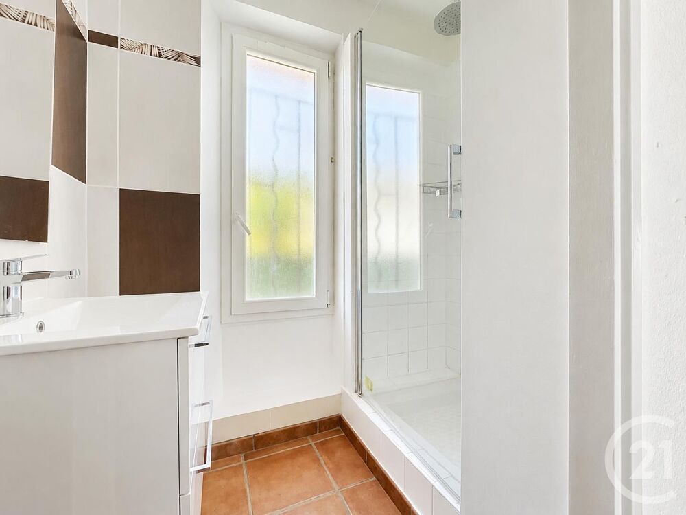 vente Appartement - 3 pièce(s) - 51 m² Bagnols-sur-Cèze (30200)