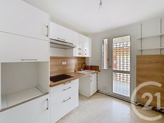  Appartement � louer 3 pi�ces 89 m�