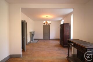  Maison à louer 7 pièces 144 m²