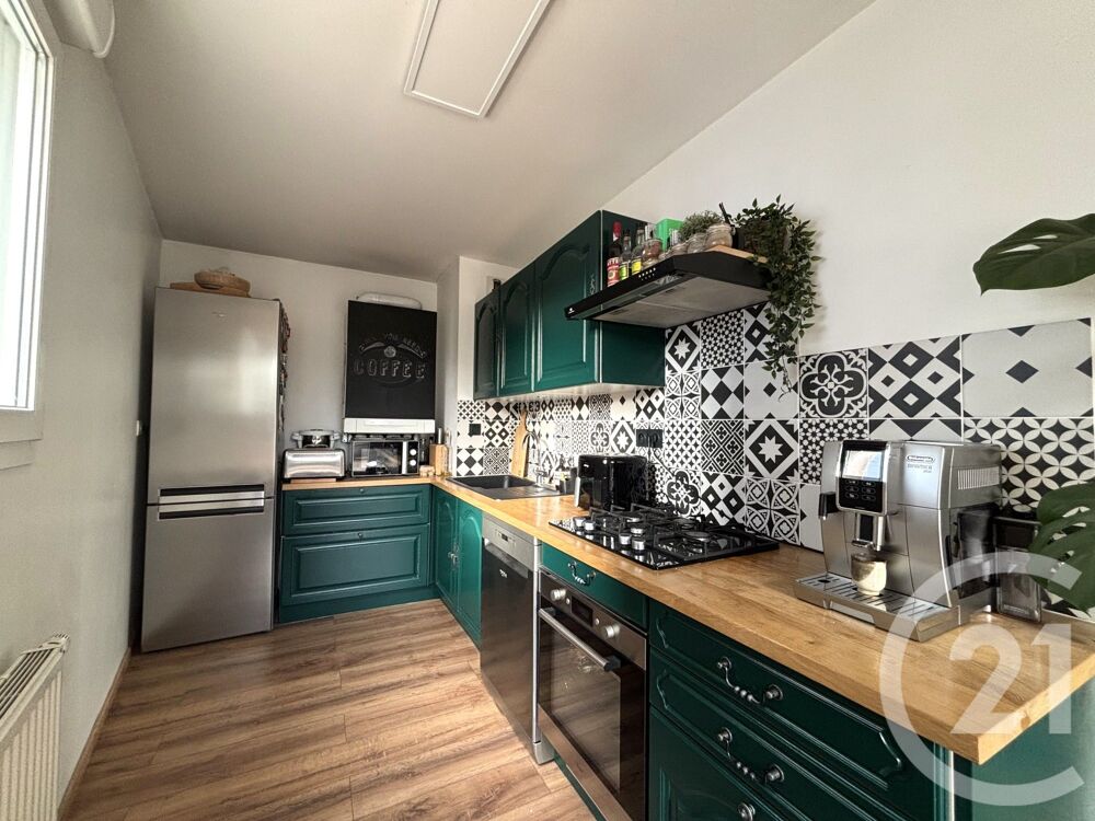 CENTURY 21 CHAPRAIS IMMOBILIER à Besançon vous propose :....