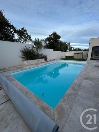  Maison  vendre 5 pices 204 m