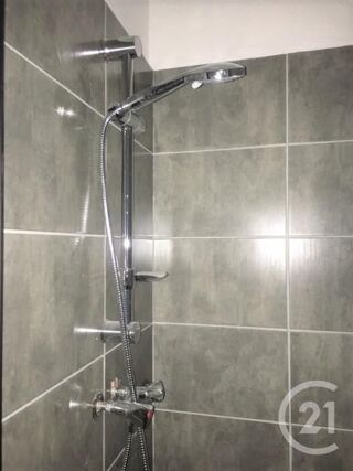  Appartement à louer 2 pièces 37 m²
