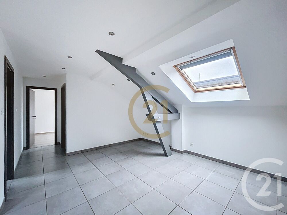 location Appartement - 2 pièce(s) - 43 m² Seloncourt (25230)
