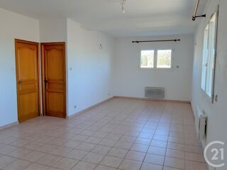  Appartement à louer 2 pièces 55 m²