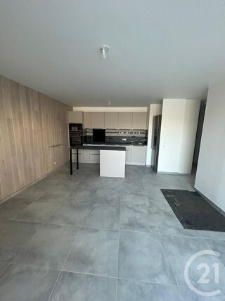  Appartement à louer 3 pièces 66 m²
