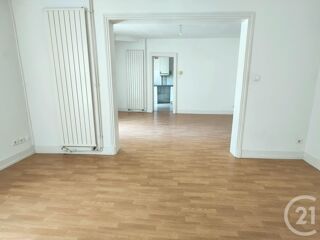  Appartement à louer 4 pièces 94 m²