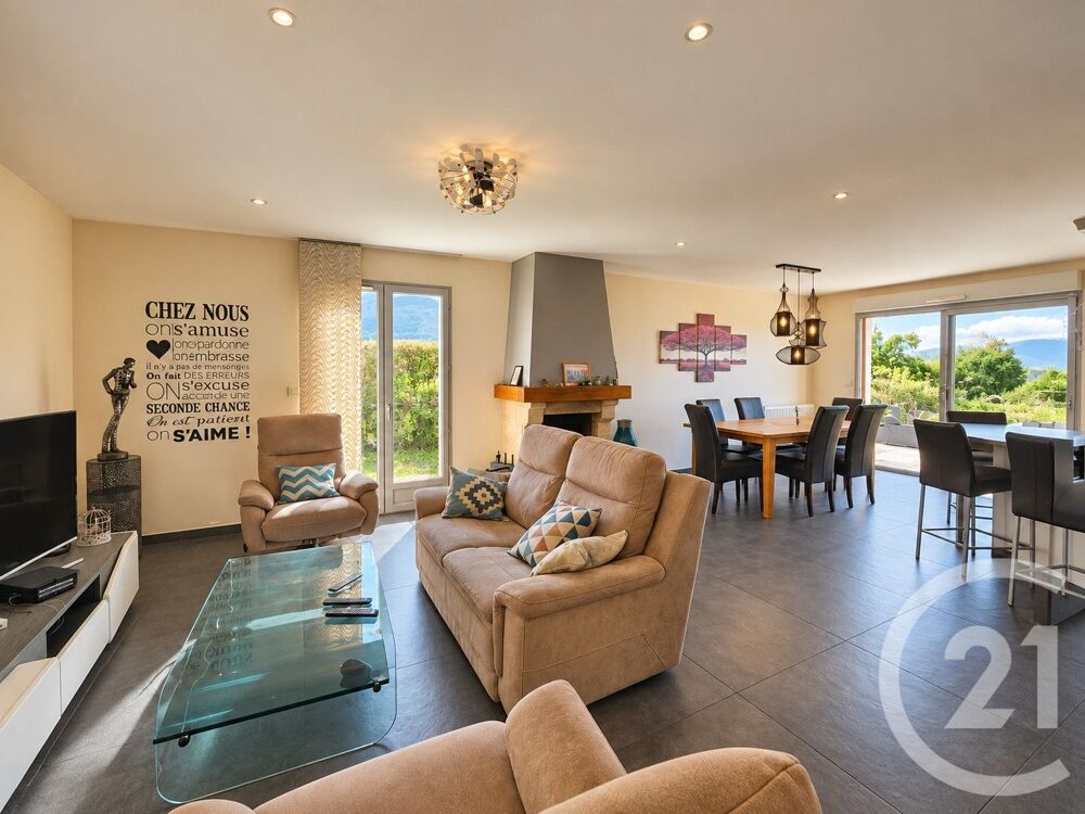 Mouxy, à vendre, maison de plain-pied de 146 m² habitabl....