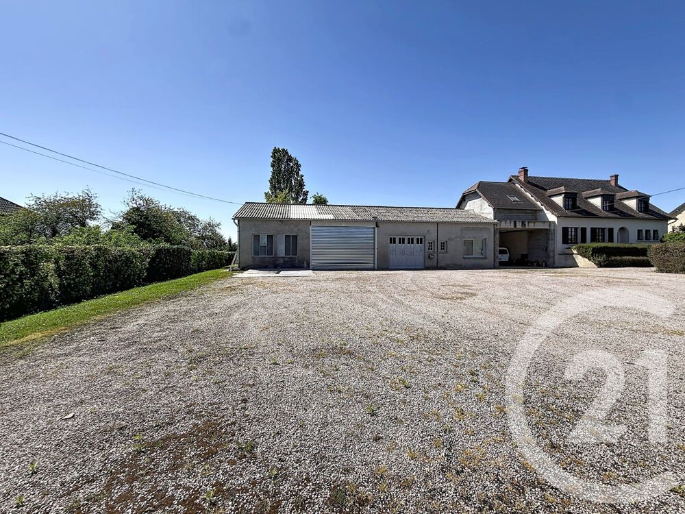 SAINT -POURCAIN-SUR-SIOULE Propriété de charme en parfai....
