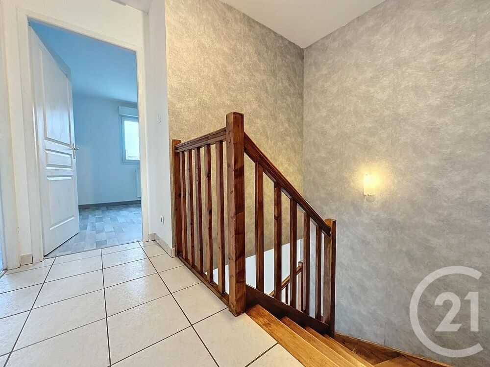 location Maison - 5 pièce(s) - 82 m² Grand-Charmont (25200)