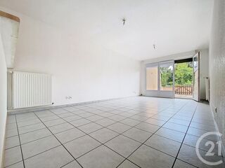  Appartement à louer 3 pièces 72 m²