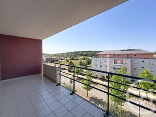  Appartement à louer 3 pièces 65 m²