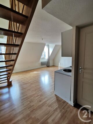  Appartement à louer 2 pièces 45 m²
