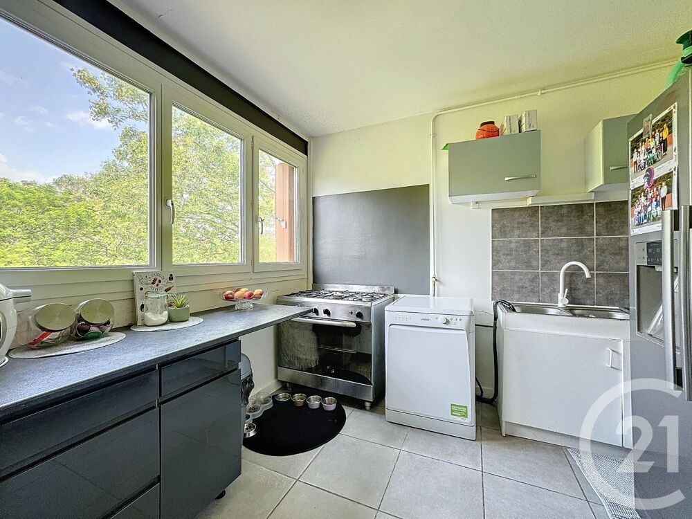 Century 21 Hennequin à le plaisir de vous présenter à la....