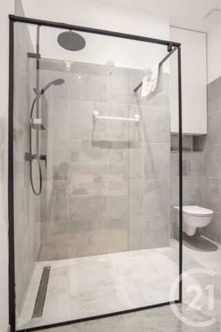  Appartement à louer 2 pièces 28 m²