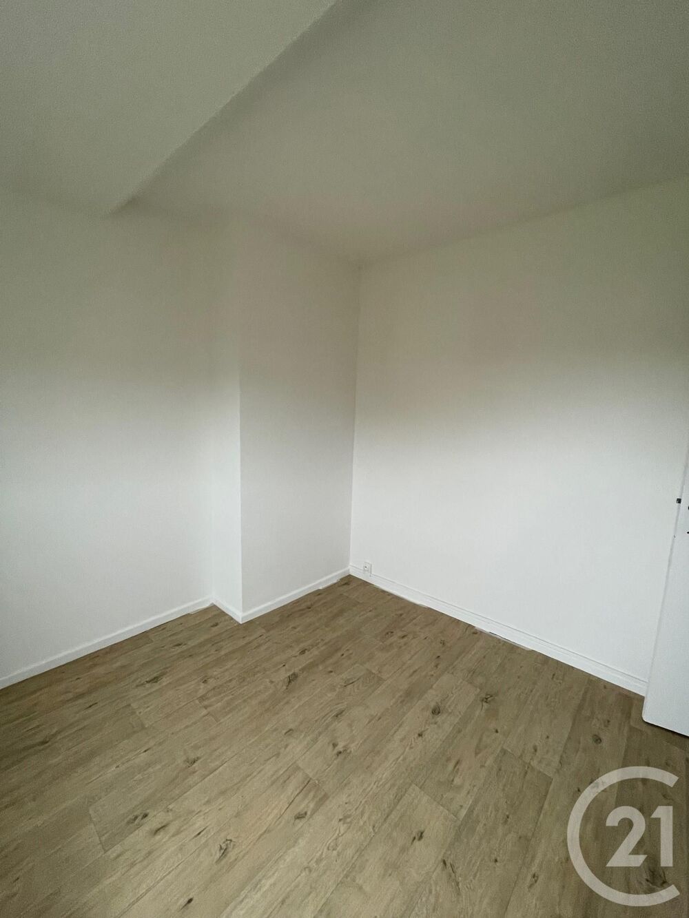 location Maison - 6 pièce(s) - 133 m² Calais (62100)
