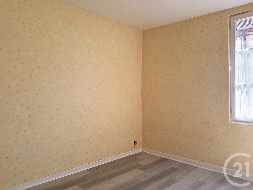 location Appartement - 2 pièce(s) - 40 m² Bar-sur-Aube (10200)