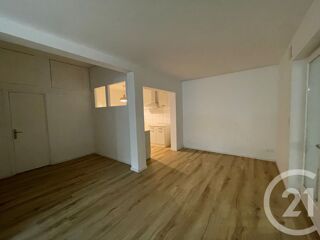  Appartement à louer 2 pièces 66 m²