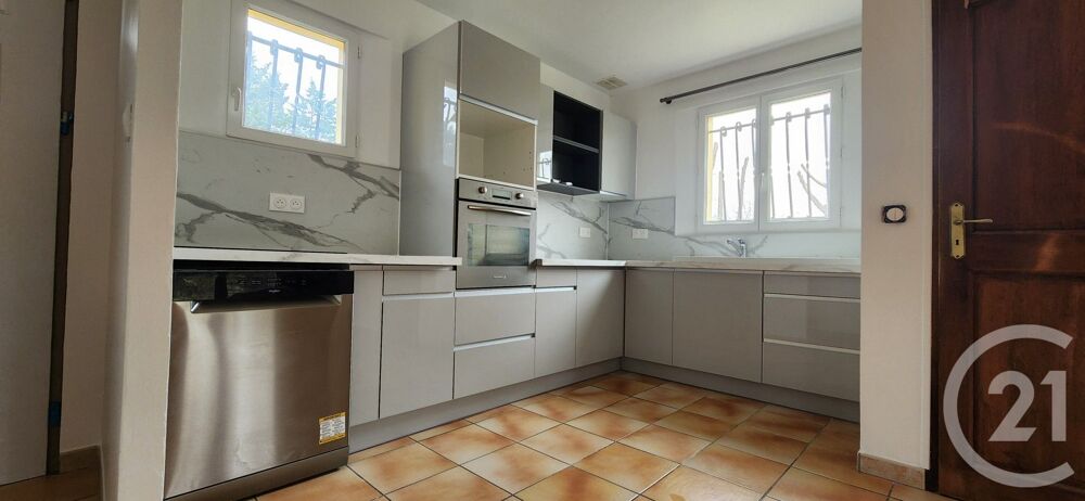 location Maison - 3 pièce(s) - 70 m² Saint-Jean-du-Pin (30140)