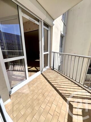  Appartement  vendre 3 pices 65 m