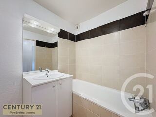  Appartement à louer 2 pièces 45 m²