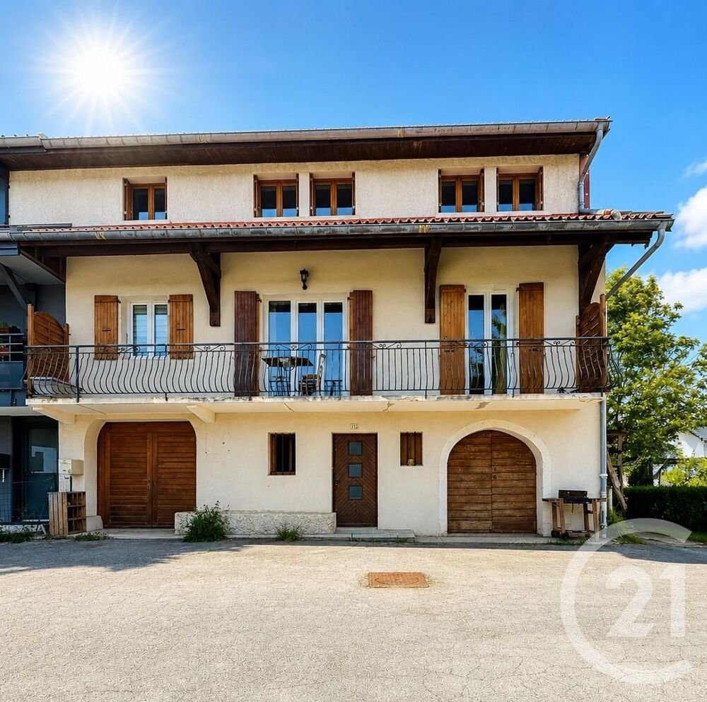 MORBIER - Découvrez cette maison mitoyenne d'environ 122....