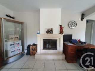  Maison  vendre 6 pices 198 m