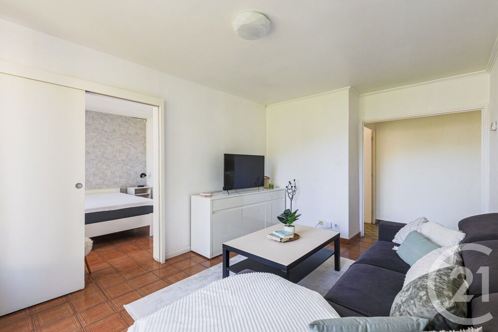 vente Appartement - 4 pièce(s) - 67 m² Saint-Martin-d'Hères (38400)
