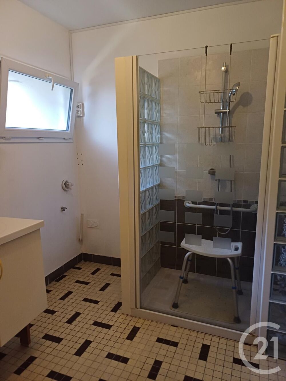 Cette maison de campagne, située à 4km de Sauzé-entre-Bo....