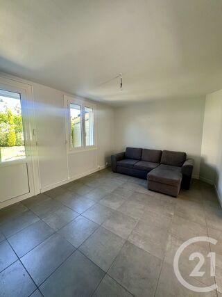  Maison à louer 4 pièces 107 m²
