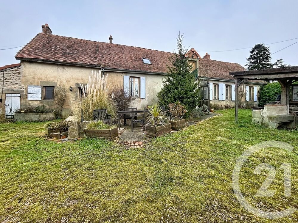 Maison 8 pièces 308 m² · à Tronget · 308 m² · 199 000 €