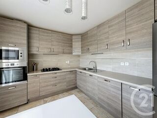  Maison � vendre 7 pi�ces 246 m�