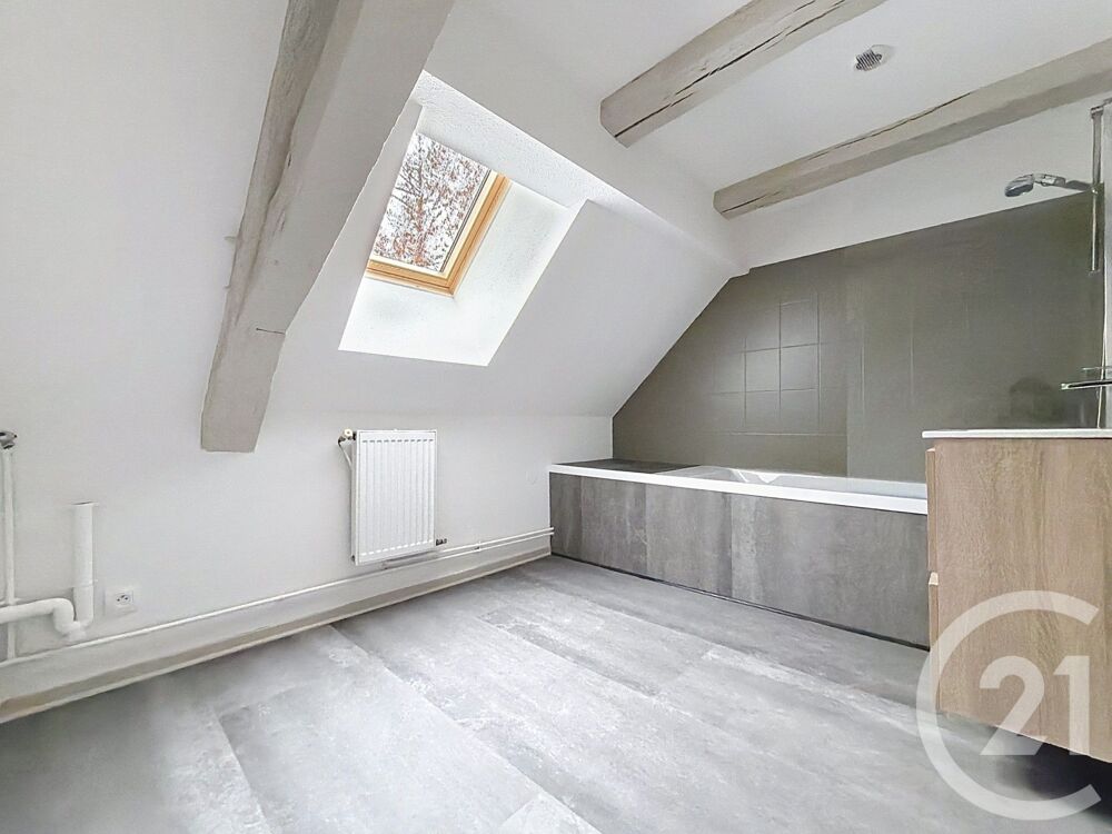 location Appartement - 4 pièce(s) - 114 m² Héricourt (70400)