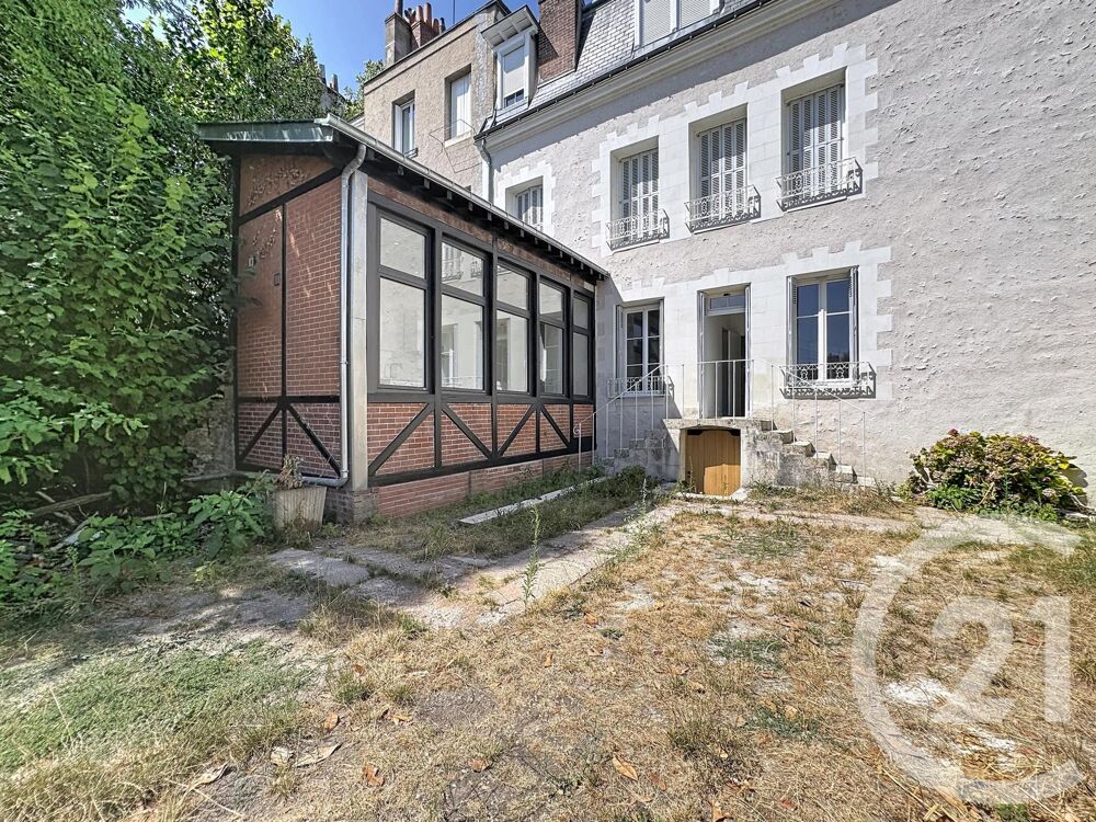 TOURS - Prébendes Situé au c½ur des Prébendes,....