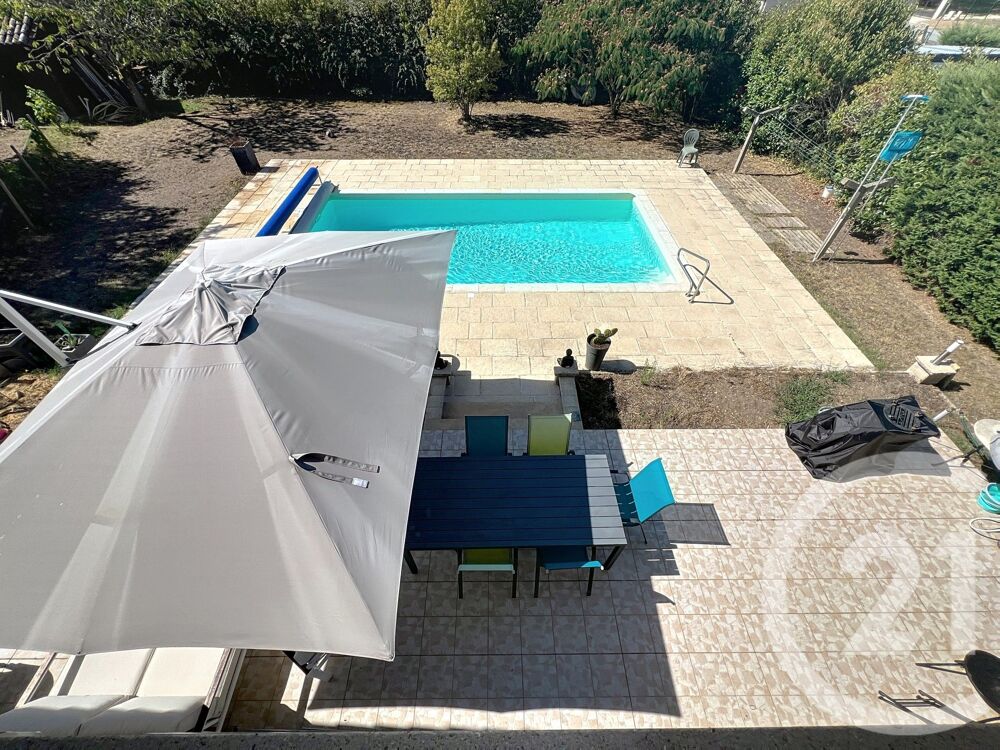 MAISON DE CHARME RÉNOVÉE AVEC GARAGE ET PISCINE. <br....
