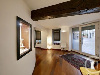  Appartement à louer 3 pièces 81 m²