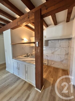  Appartement à louer 3 pièces 60 m²