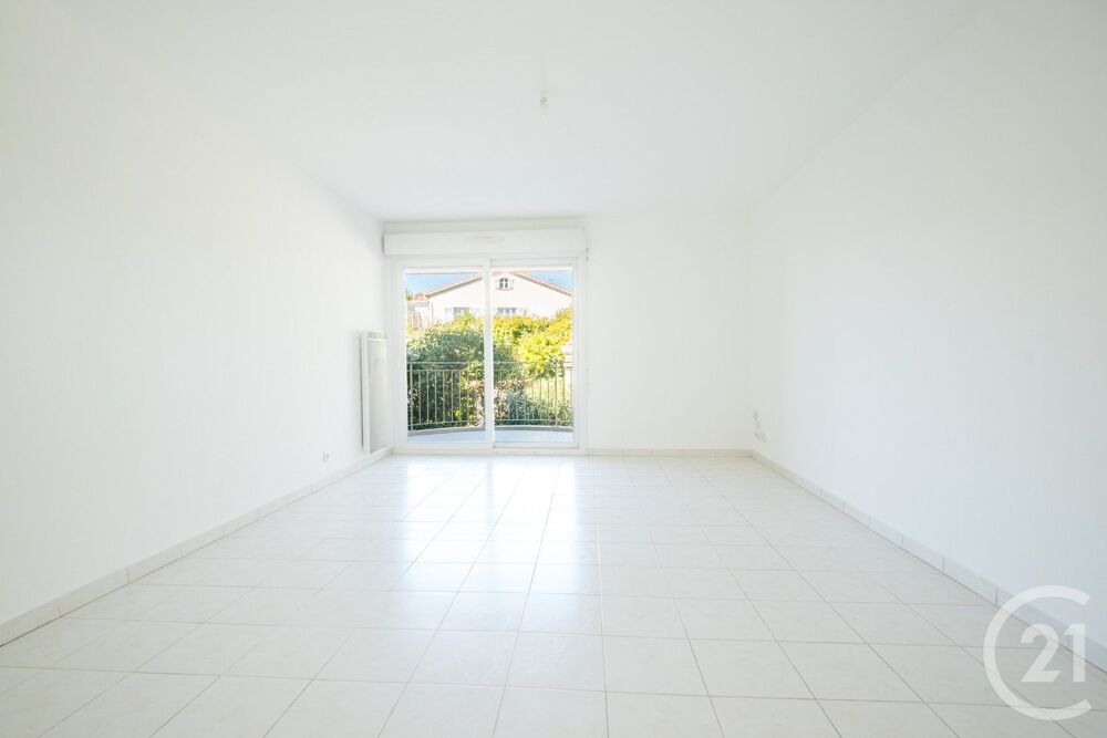 Appartement 3 pièces 68 m² · à Antibes · 68 m² · 402 800 €