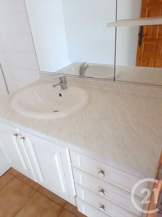  Appartement à louer 2 pièces 50 m²