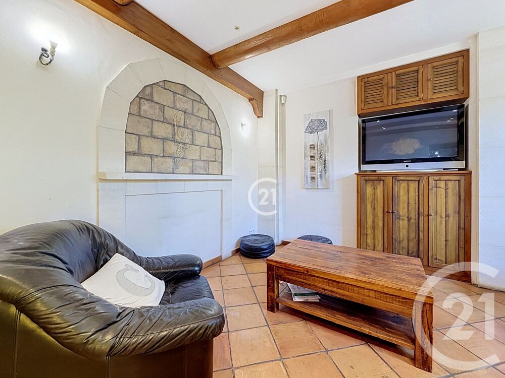 vente Maison - 6 pièce(s) - 231 m² Eyragues (13630)