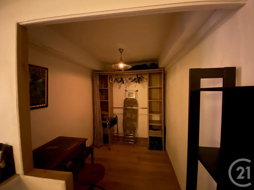 NICE VIEUX NICE Appartement 2 pièces loué meublé dis....