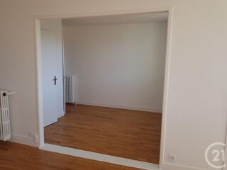  Appartement à louer 3 pièces 67 m²