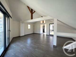  Appartement � louer 4 pi�ces 109 m�