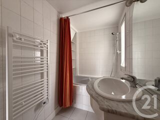  Appartement à louer 2 pièces 41 m²