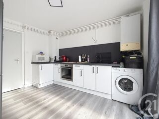  Appartement à louer 2 pièces 45 m²