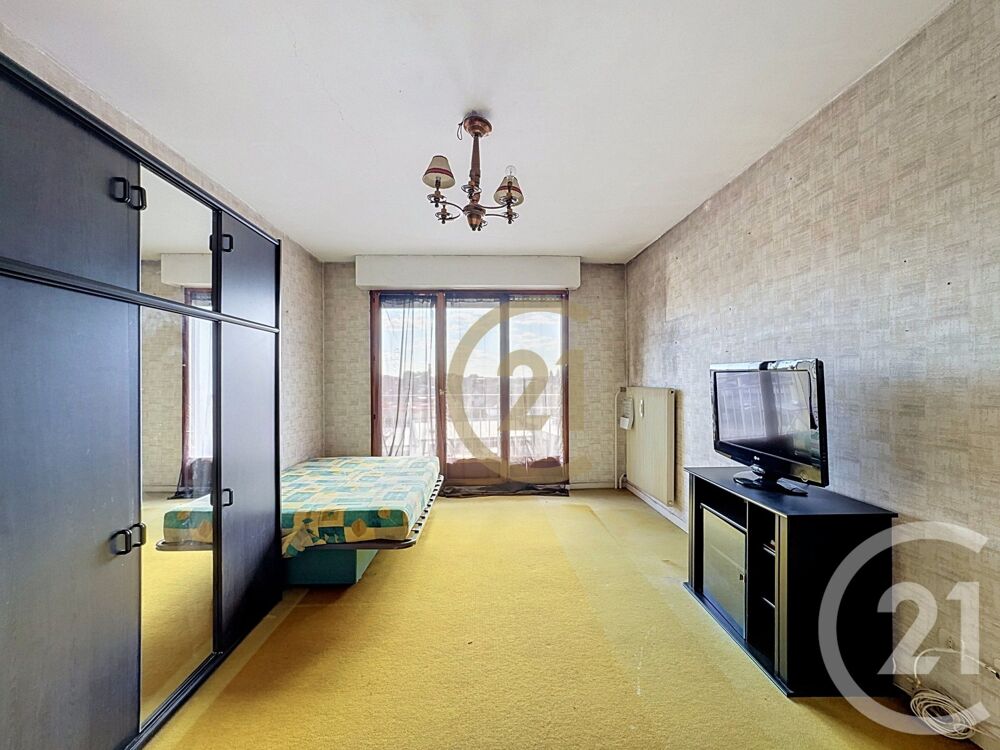 vente Appartement - 4 pièce(s) - 81 m² Luxeuil-les-Bains (70300)