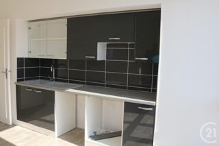  Appartement à louer 3 pièces 68 m²